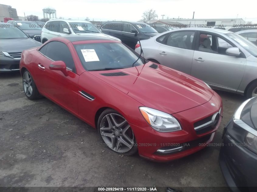 VIN WDDPK4HA1DF067289 2013 Mercedes-Benz SLK-Class,... no.1