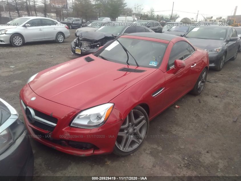 VIN WDDPK4HA1DF067289 2013 Mercedes-Benz SLK-Class,... no.2