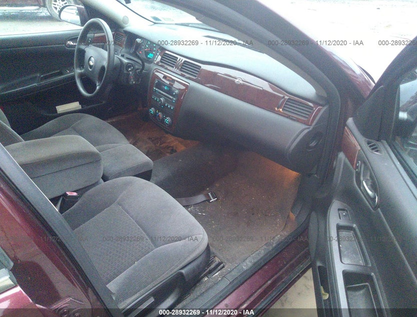 2G1WB58NX79353582