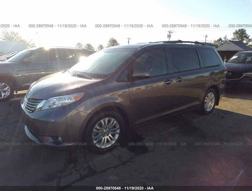 5TDYK3DC5CS206807