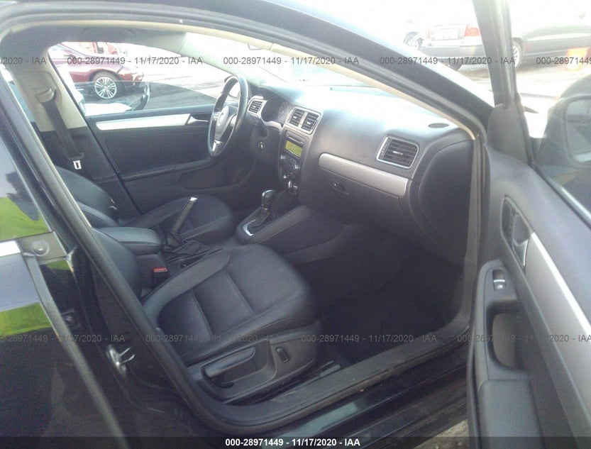 3VWDP7AJ1DM297048