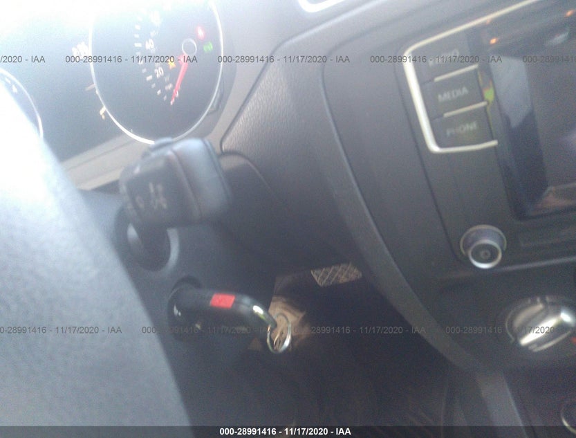 3VW2B7AJXHM207908
