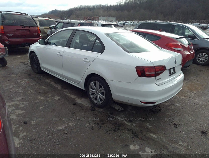 3VW2B7AJ1HM252901