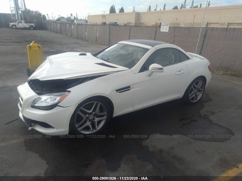 VIN WDDPK4HA4DF064922 2013 Mercedes-Benz SLK-Class,... no.2