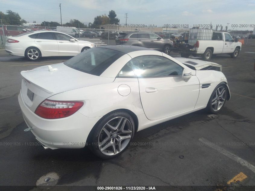 VIN WDDPK4HA4DF064922 2013 Mercedes-Benz SLK-Class,... no.4