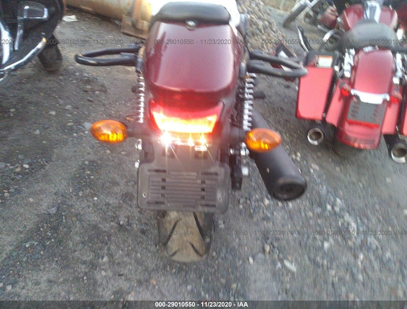 1HD4NBB18GC500984