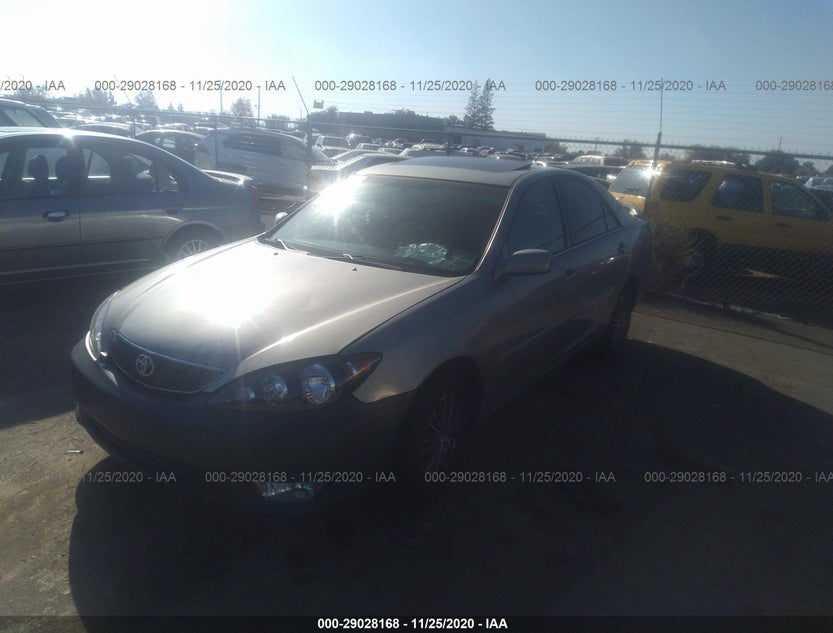 4T1BE32K15U628557