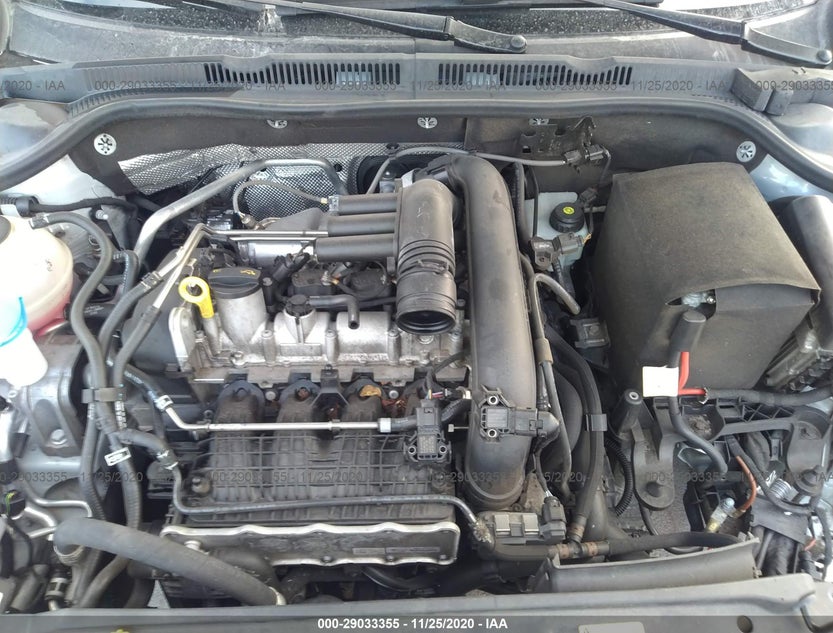 3VWDB7AJ0HM284490
