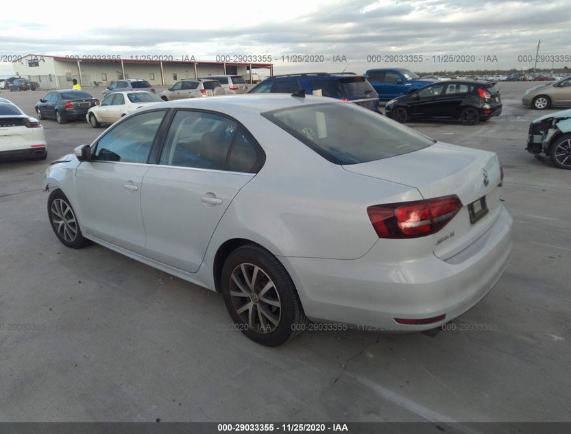 3VWDB7AJ0HM284490