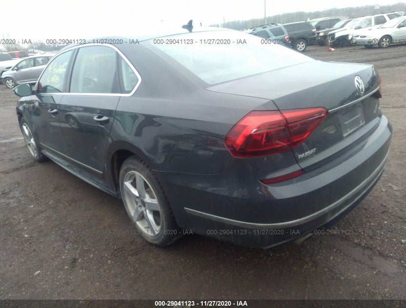 1VWDT7A33HC067242