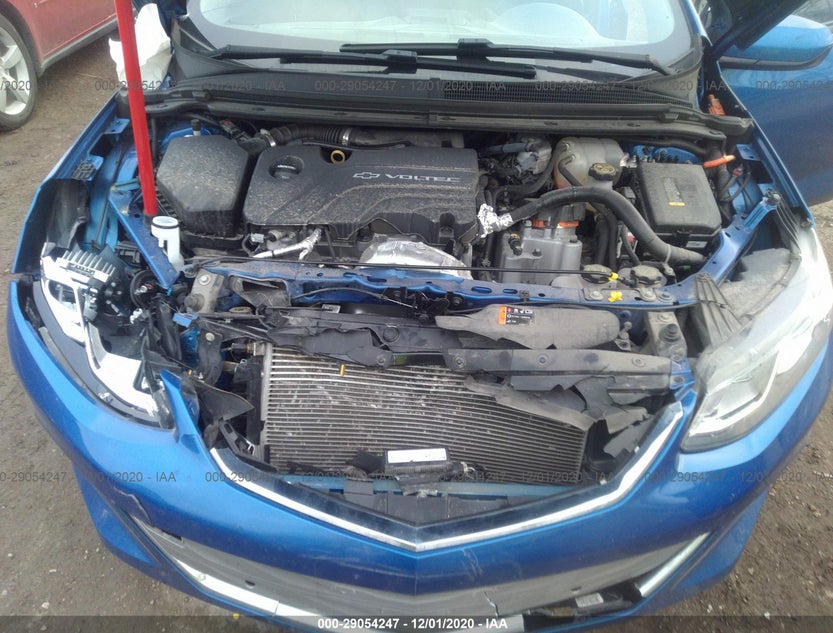1G1RB6S50HU215758
