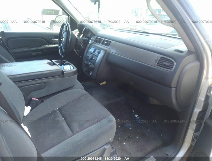 1GNFC13CX9R155801