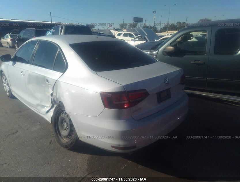 3VW2B7AJ9HM272328
