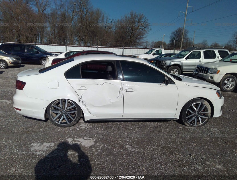 3VW4S7AJ8EM213887