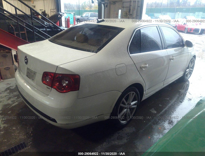3VWST81KX6M696433
