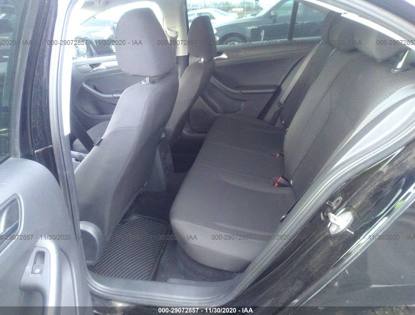 3VW267AJ1GM371275