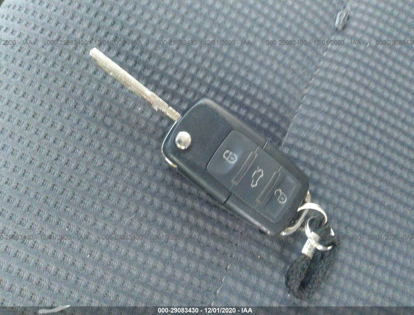3VWPG71K26M700110