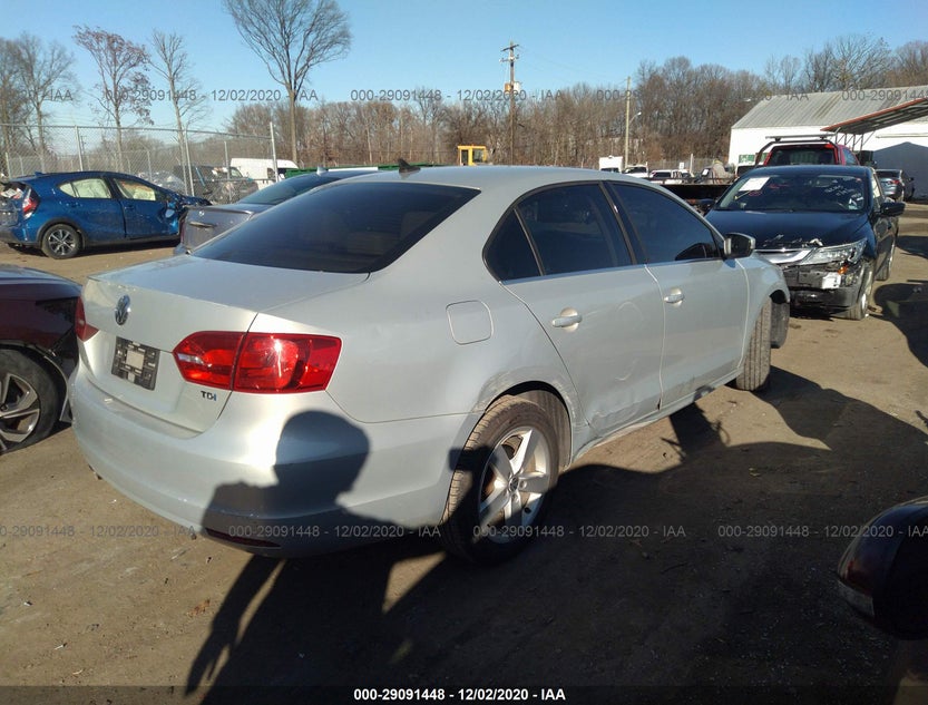 3VWLL7AJ5BM125660