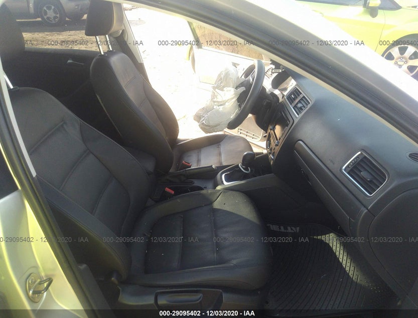 3VWDX7AJXBM329539