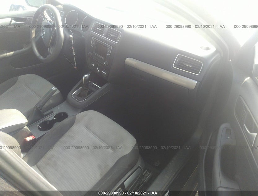 3VW2B7AJ4HM339465