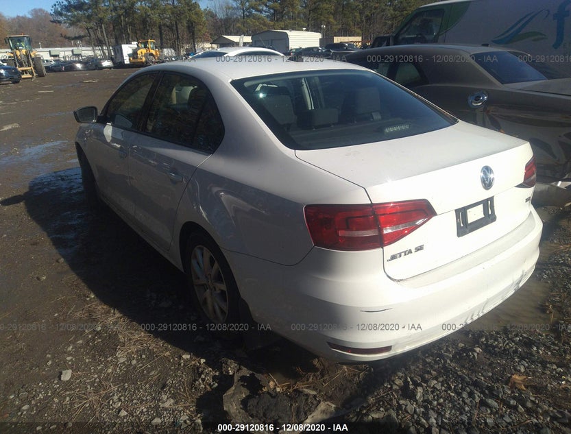 3VWD17AJ7FM282977