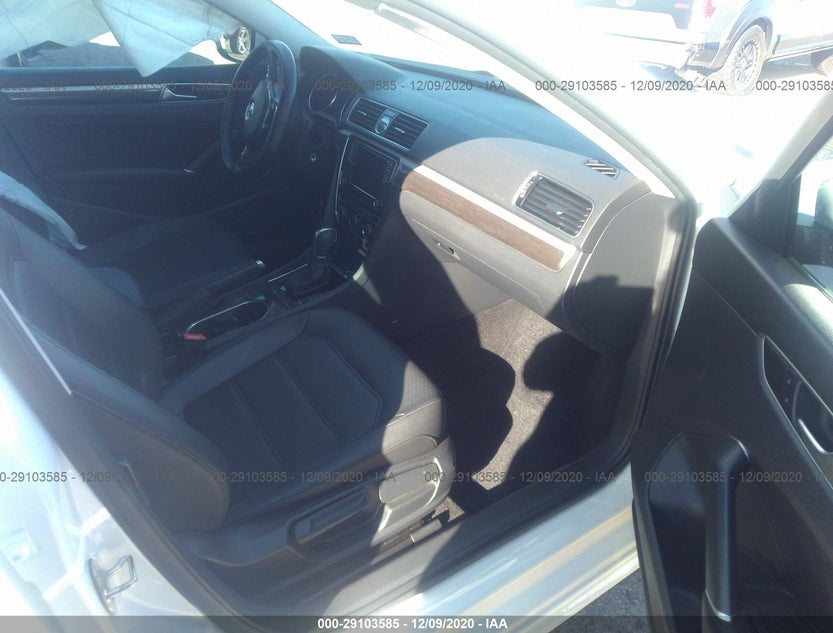 1VWBS7A35GC020092