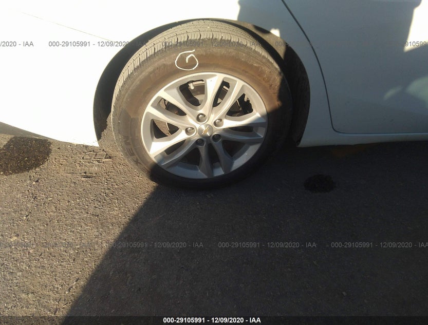 1G1ZD5ST5JF138799