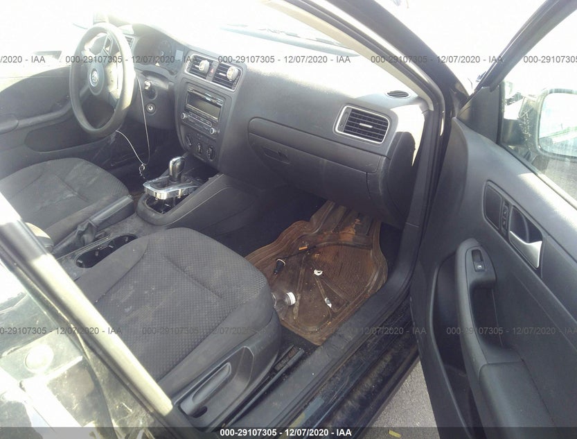 3VW2K7AJ8EM368107