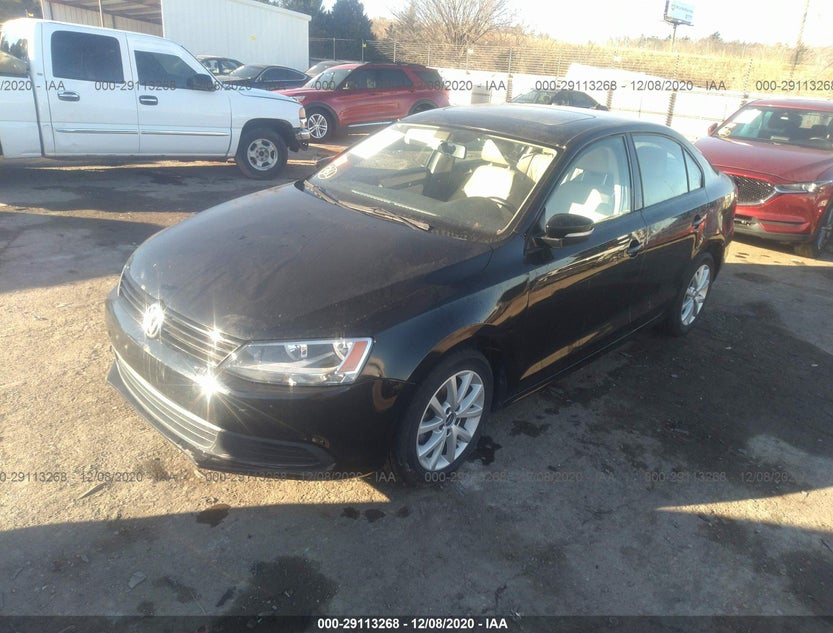 3VWDX7AJ8CM422495