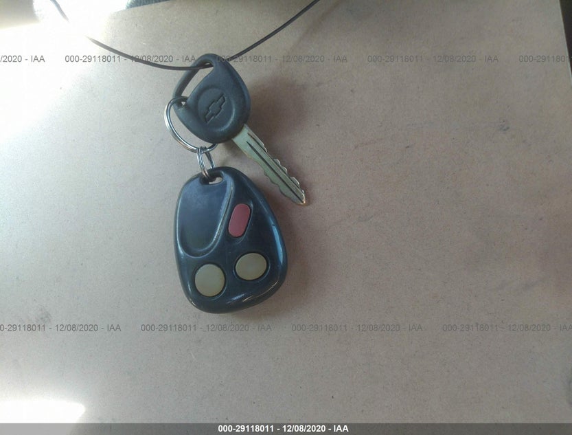 1GNDT13S652293515