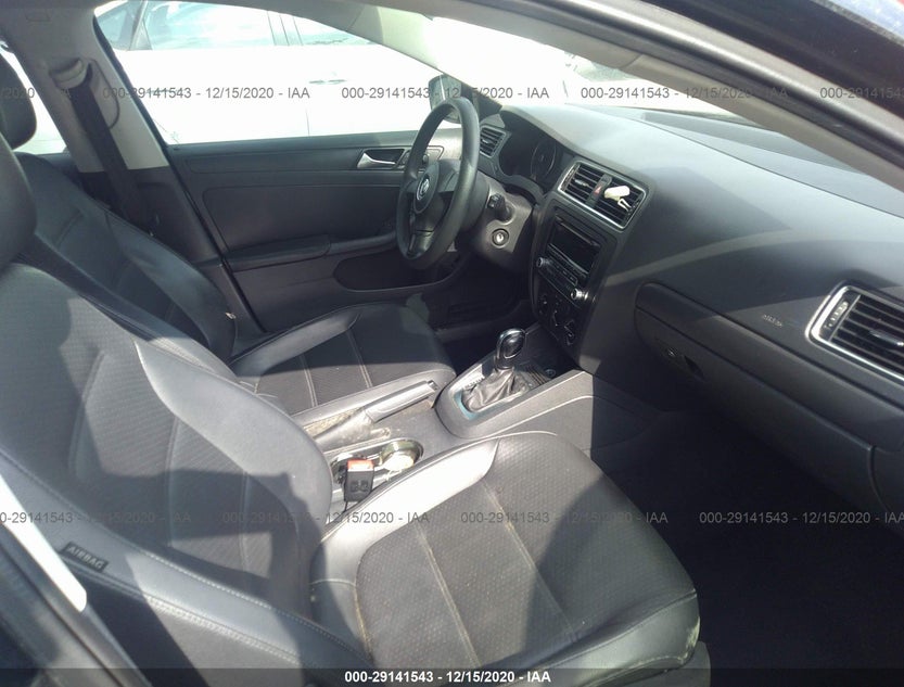 3VWD17AJ5EM405948