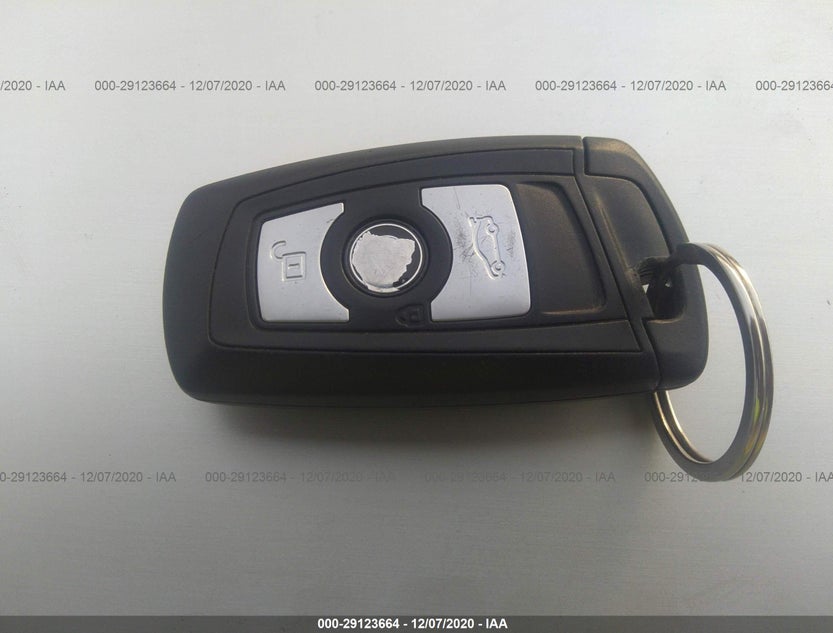 WBA3B1C55DK129587