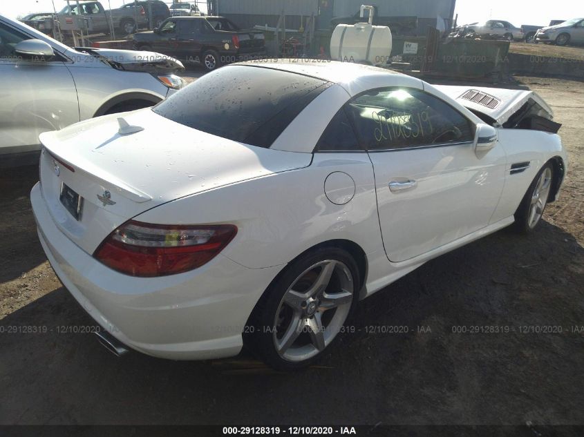 VIN WDDPK5HA1FF101675 2015 Mercedes-Benz SLK-Class,... no.4