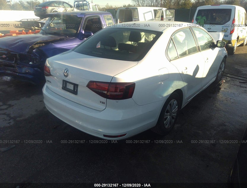 3VW167AJ3GM261775