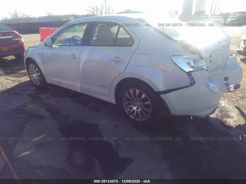 VIN JS2RE9A19D6100093 2013 Suzuki Kizashi, Base no.3