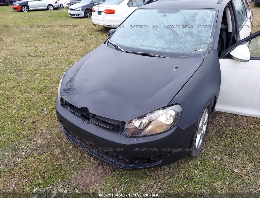 3VWPL7AJ0AM693105