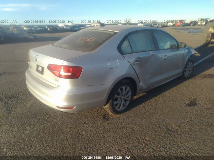 3VWD17AJ3FM276111 2015 Volkswagen Jetta 1.8T Se