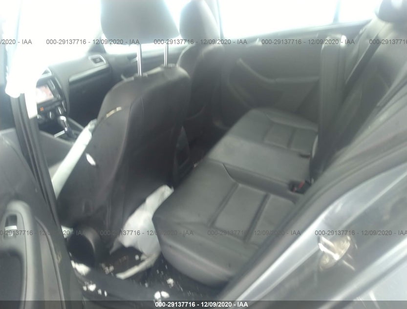 3VWL17AJ8GM290597