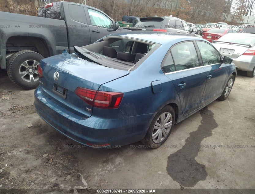 3VW2B7AJ0HM288272