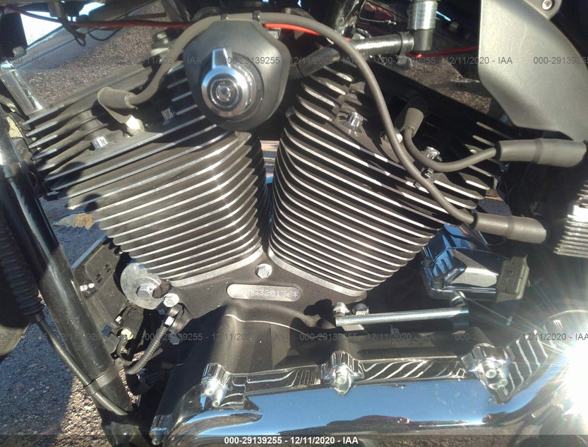 1HD1GNM12GC320136