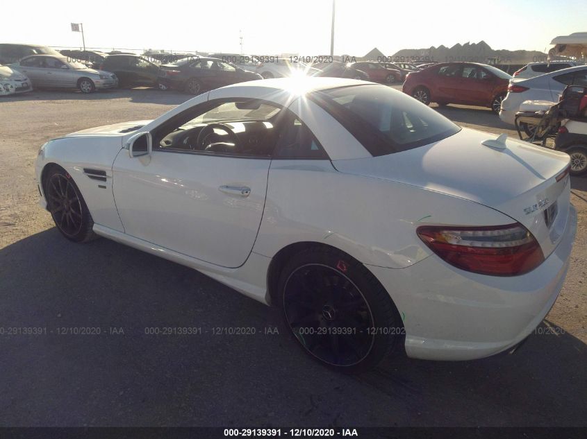 VIN WDDPK4HA6FF113752 2015 Mercedes-Benz SLK-Class,... no.3