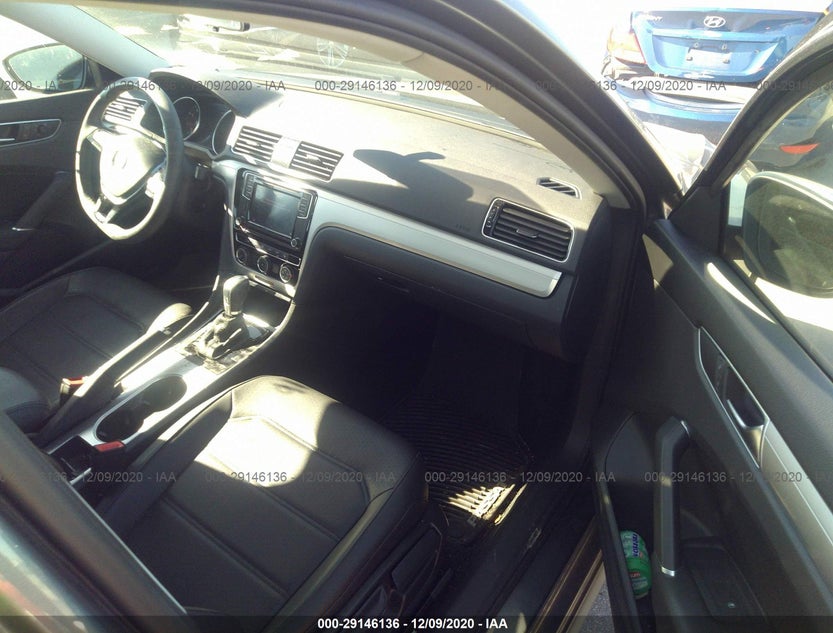 1VWLA7A38KC006249