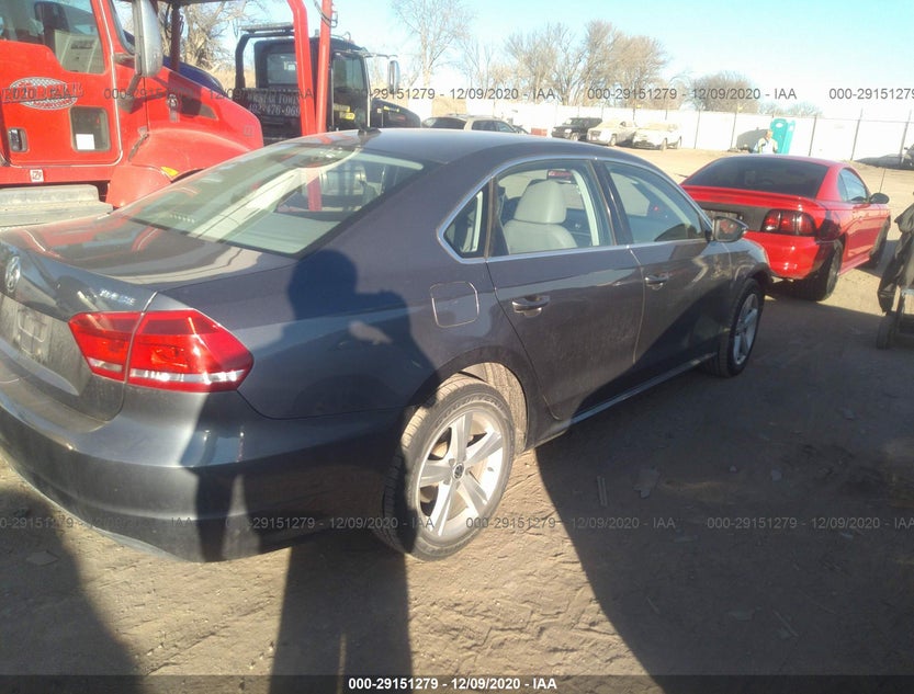 1VWBN7A30CC024052