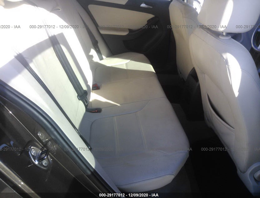 3VWDP7AJ5CM312052