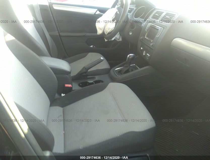 3VW2B7AJ2HM405396