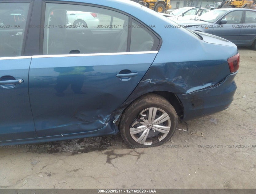 3VW167AJ0HM315972