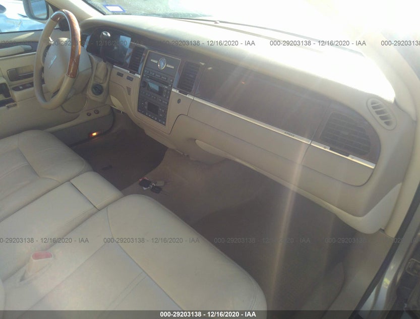 2LNBL8CV0AX623543