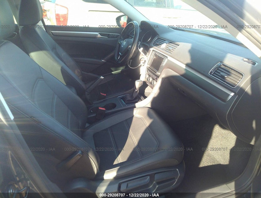 1VWDT7A37HC072198