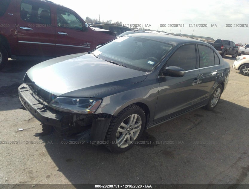 3VW2B7AJ2HM270372