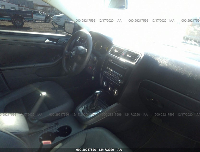 3VWDX7AJ1CM348885
